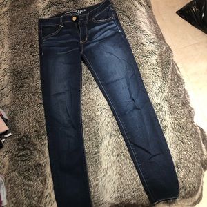 American Eagle dark wash skinny jeans